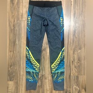 Gap fit gfast Patterned Leggings active medium NWOT